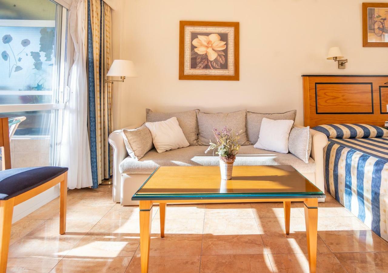 Studio Pyr Fuengirola Frente Al Mar المظهر الخارجي الصورة